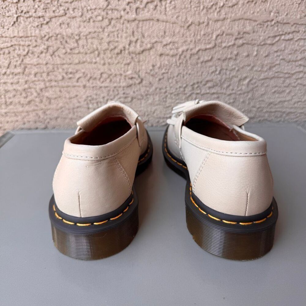 Dr. Martens Adrian Virginia Leather Tassel Loafers Vintage Taupe Women 9 Retro - Picture 4 of 14